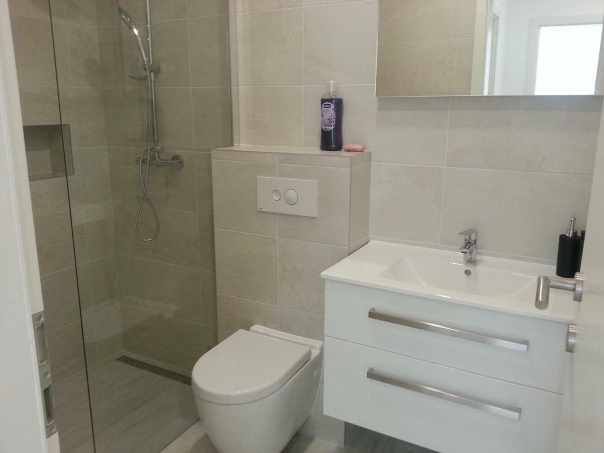 Apartment Rika Omiš Eksteriør billede
